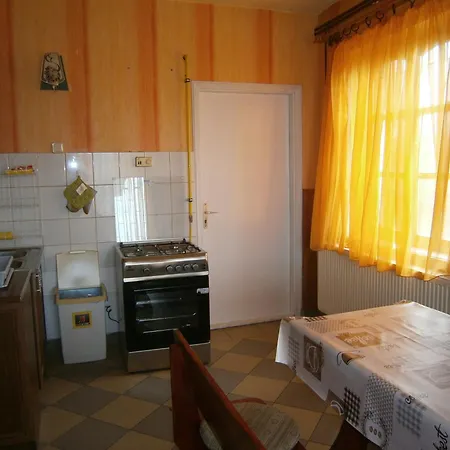 Evita Vendeghaz Apartament Sajokapolna