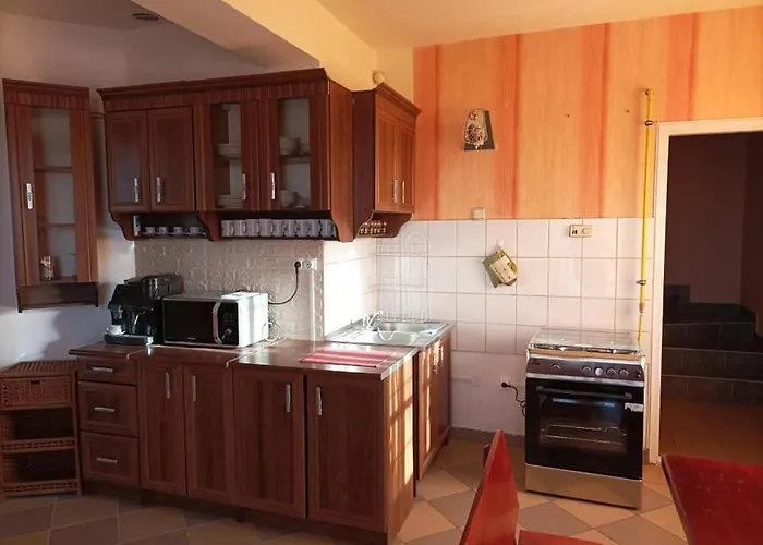 Apartament Evita Vendeghaz Sajokapolna