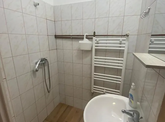 Evita Vendeghaz Sajokapolna