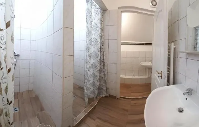 Evita Vendeghaz Apartament Sajokapolna